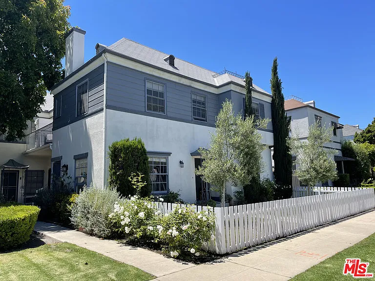 111 N Harper Ave — Photo 1