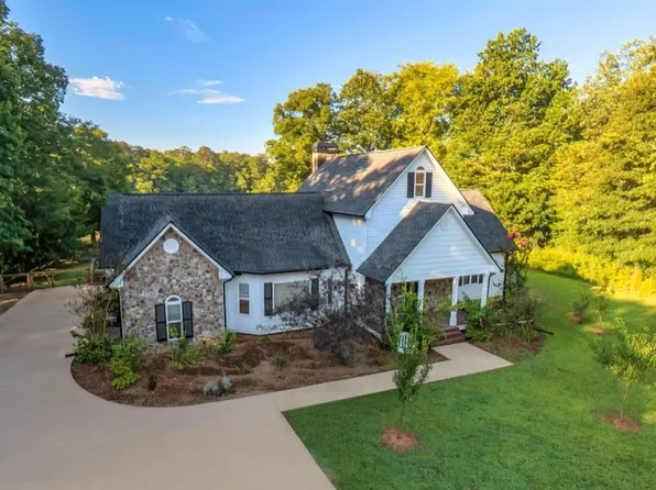 327 Lakeridge Dr, Temple, GA 30179