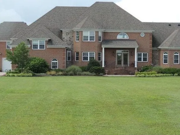 196 Summit Farms Trl, Moyock, NC 27958