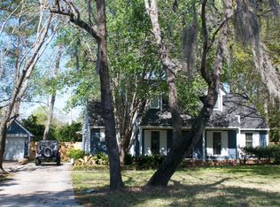 1016 Law Ln, Mount Pleasant, SC 29464