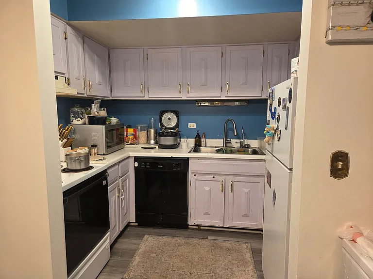 1444 Carol Ct #1B — Photo 7