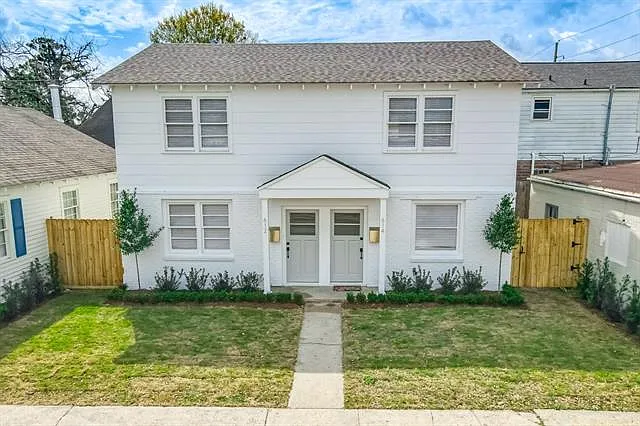 2 bed, 1.0 bath, 961 sqft, $1,800 — Photo 1