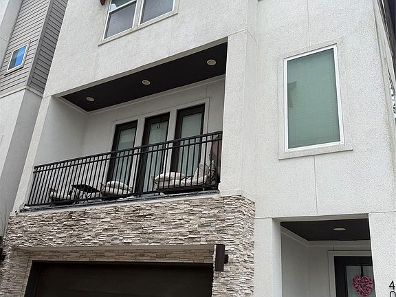 2nd image of 4032 Buck St #C