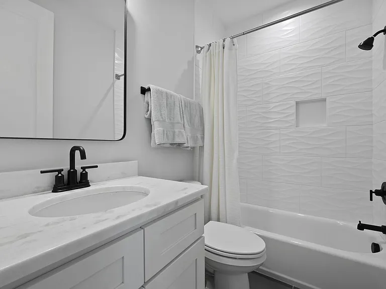 48 Aiken St — Photo 4