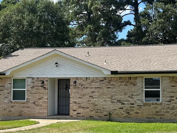 704 Janeway Ave, Lufkin, TX 75904