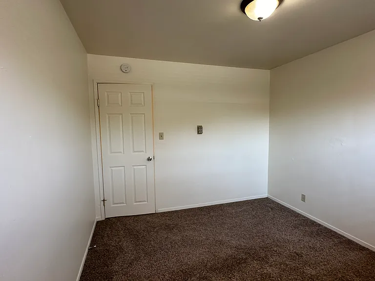 655 Couper Dr #D — Photo 11