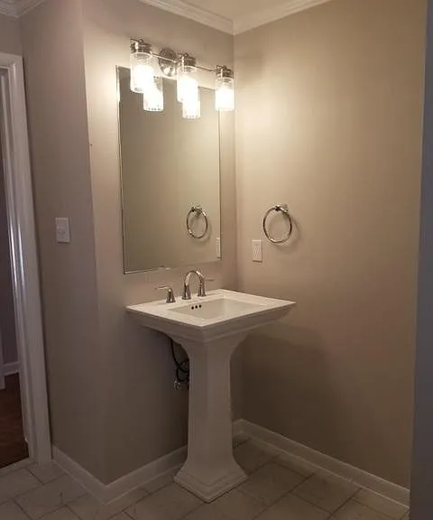 314 W Josephine St — Photo 14