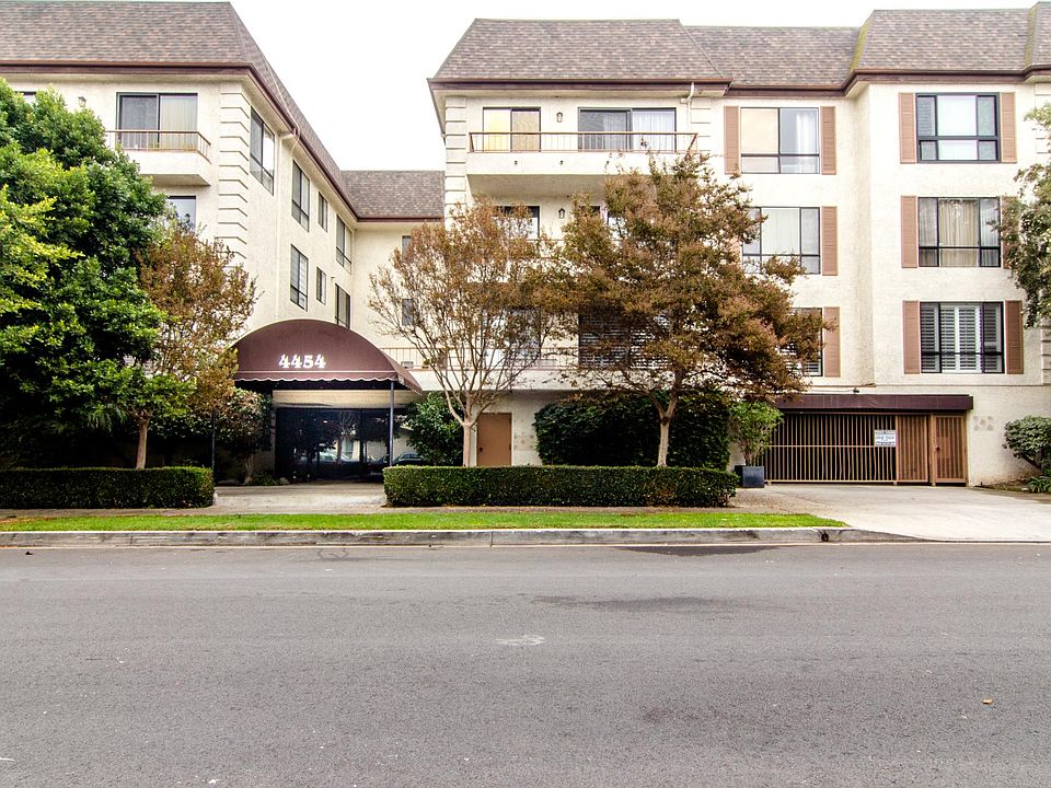 1st image of 4454 Ventura Canyon Ave APT 303