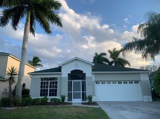 1743 Emerald Cove Cir, Cape Coral, FL 33991