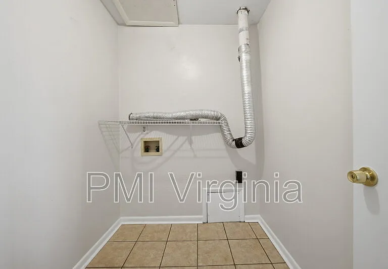 9563 15th Bay St #4 — Photo 15