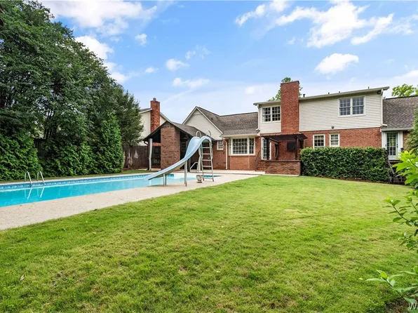 519 Stone River Rd, Tuscaloosa, AL 35406
