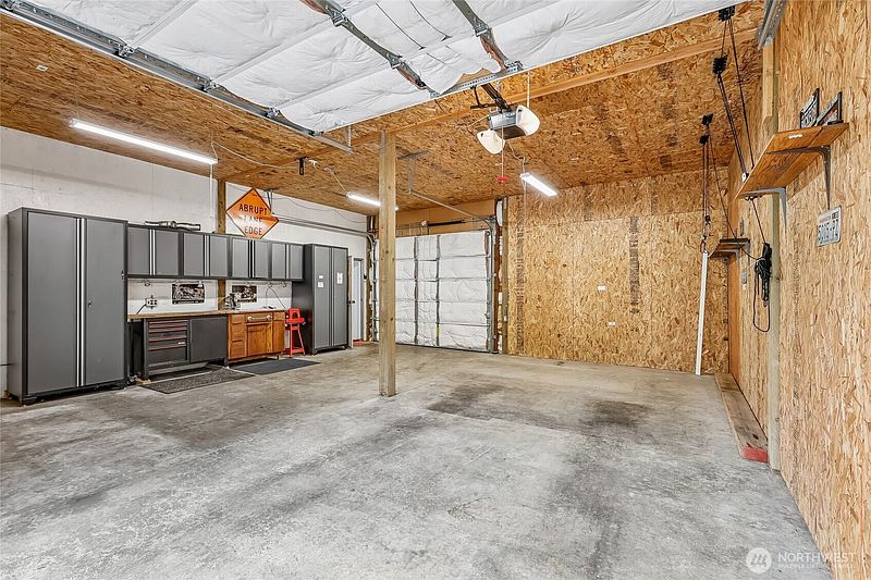 4th image of 12821 68th Street NE