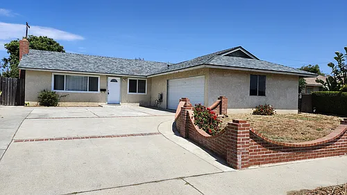 1509 E Oak Ave Photo 1