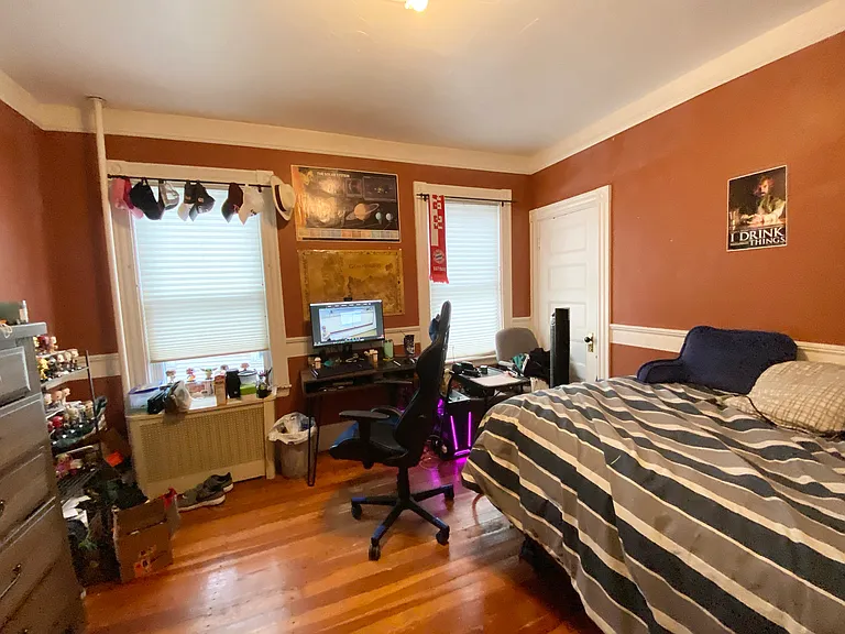 12 Oswald St #1 — Photo 6