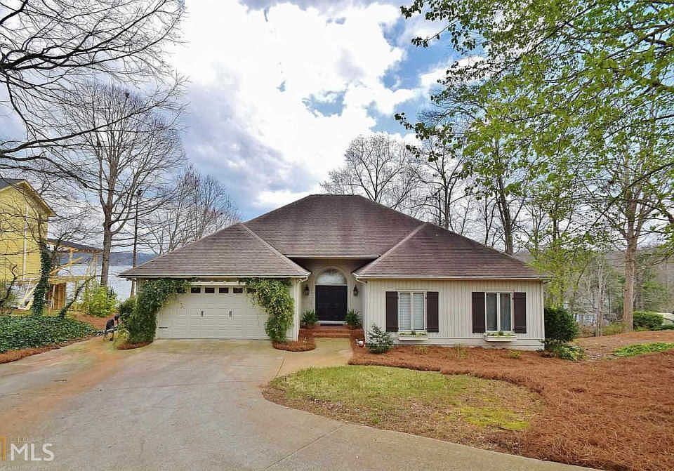 1st image of 2038 Riverwood Dr