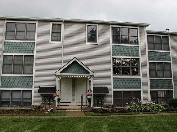 2nd image of 108 Heritage Ln #209