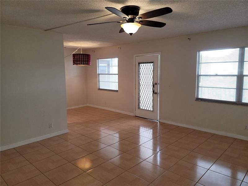 300 SW 134th Way Hollywood, FL, 33027 - Apartments for Rent | Zillow