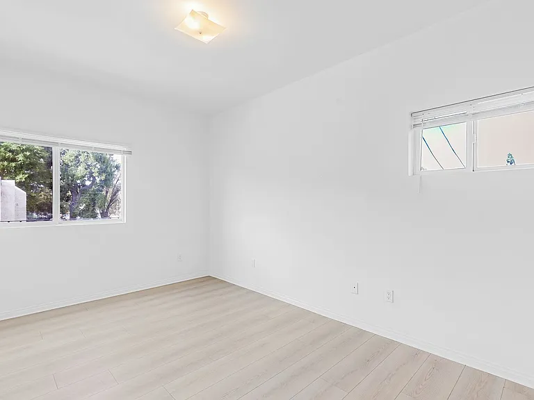 8729 Willis Ave. — Photo 20