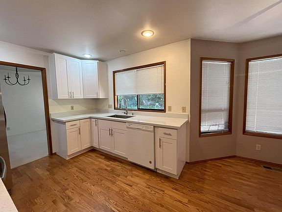 Kitchen with Nook