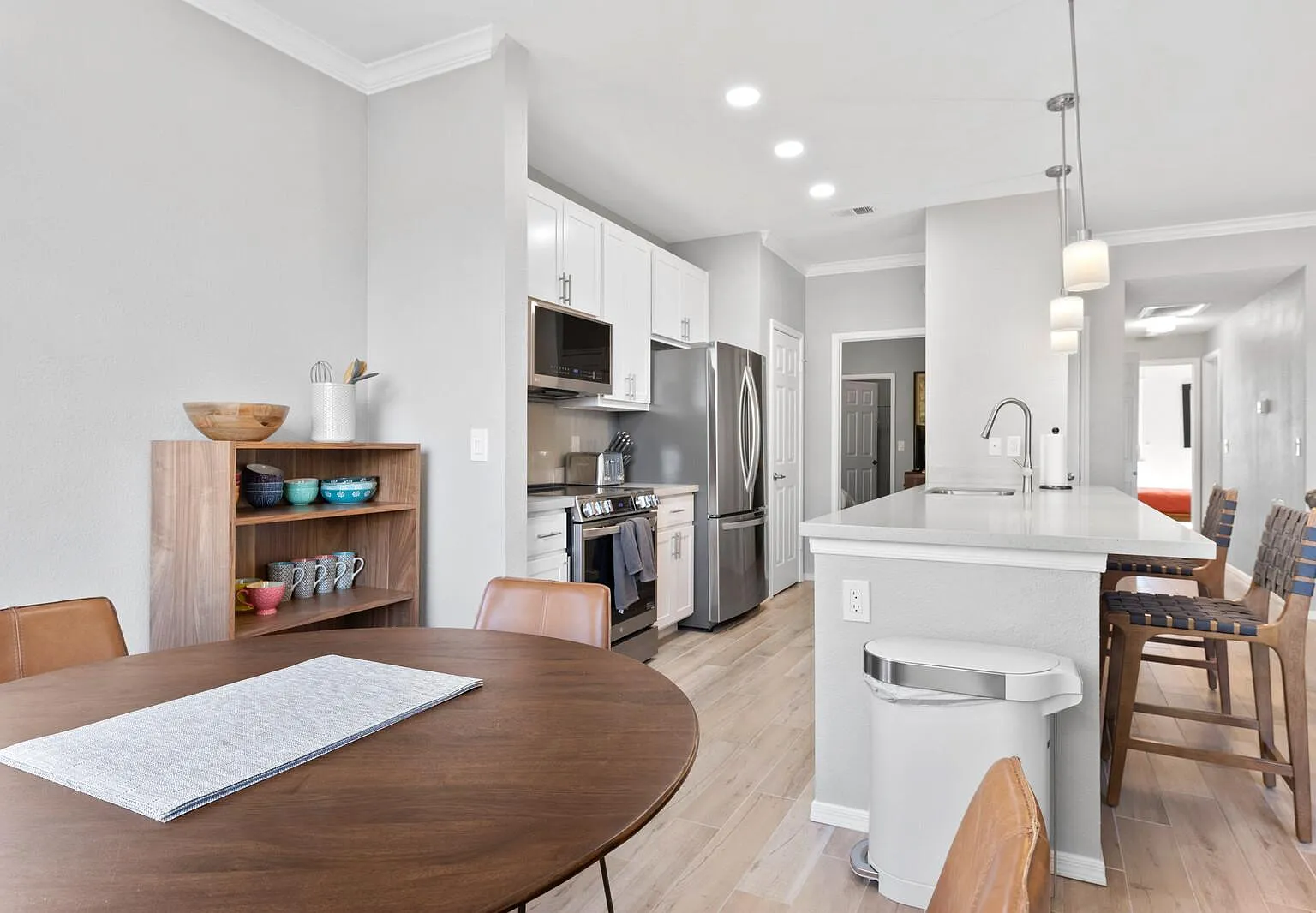2 bed, 1158 sqft, $2,295 — Photo 4