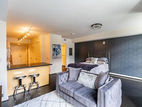Unit comes furnished with brand new furniture and mattress as a default, but can be removed.