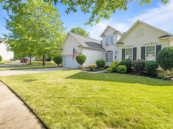 2503 Bethesda Oaks Dr, Gastonia, NC 28056