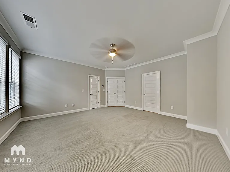 576 Broadview Pl NE — Photo 16