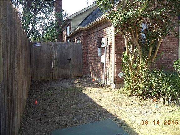 3rd image of 3430 Forest Hills Cir