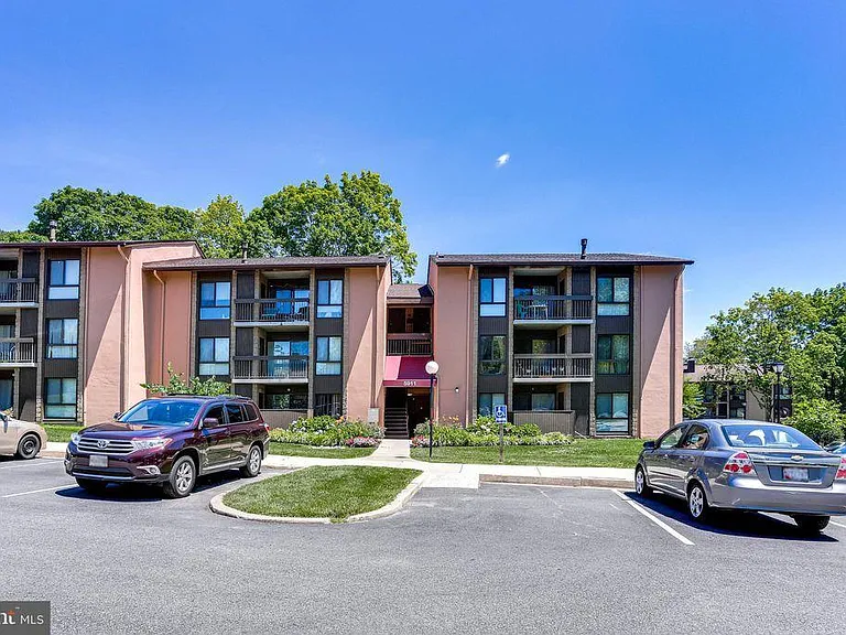 5911 Tamar Dr #1 — Photo 23