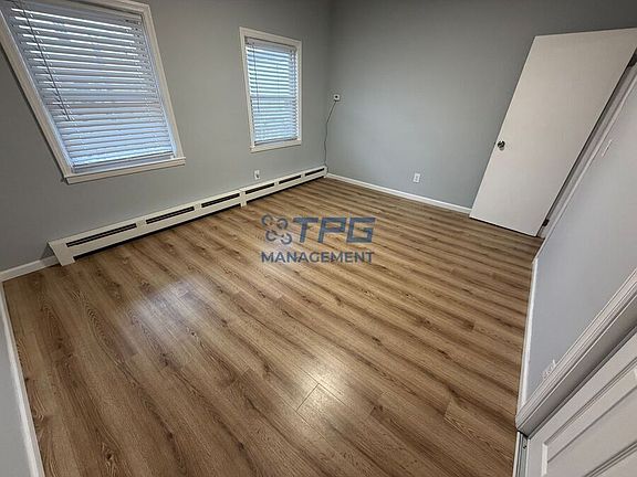 3rd image of 42 Lester St APT 2