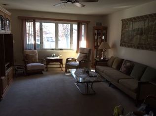 887 Dye Ave, Elmwood Park, NJ 07407