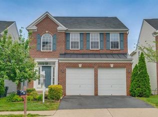 3905 Beeker Mill Pl, Chantilly, VA 20151
