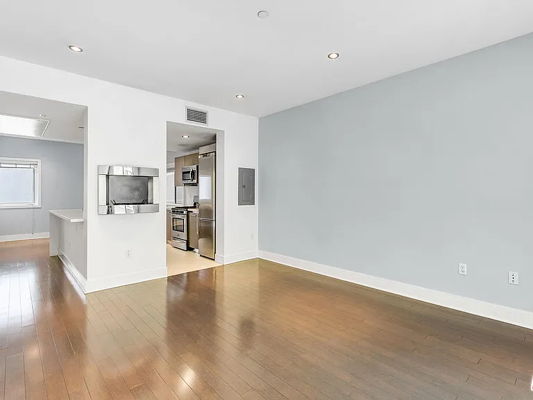 1730 Sawtelle Blvd #208 — Photo 15