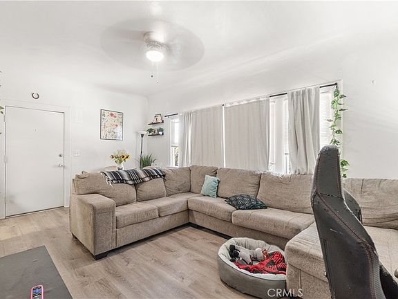 5th image of 421 N Rose Pl