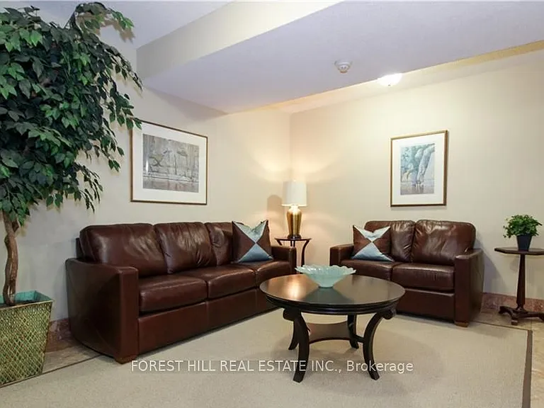 1510 Richmond St N #110 — Photo 4