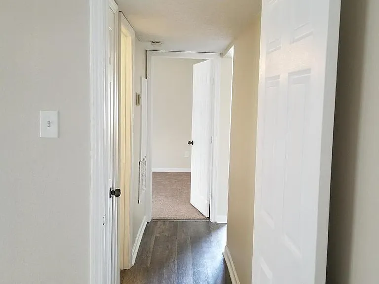 Woodland Trace Apartments — Photo 30