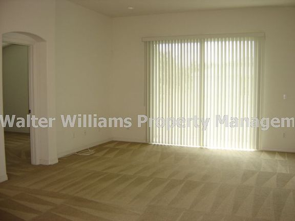 2nd image of 27 Bishop Ln