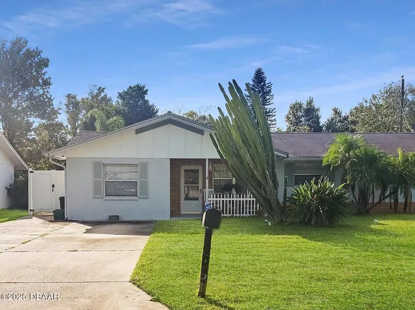 565 Gertrude Ln, South Daytona, FL 32119