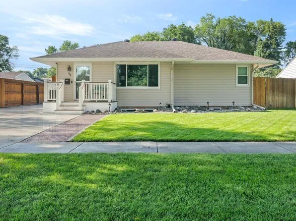 48 17 1/2 Ave N, Fargo, ND 58102