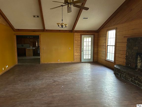 5th image of 213 Nature Acres Ln