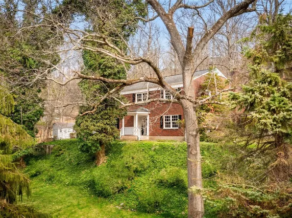 15 Stephenson Terrace, Briarcliff Manor, NY 10510