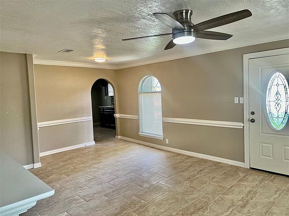 5th image of 1518 Thomas Ave