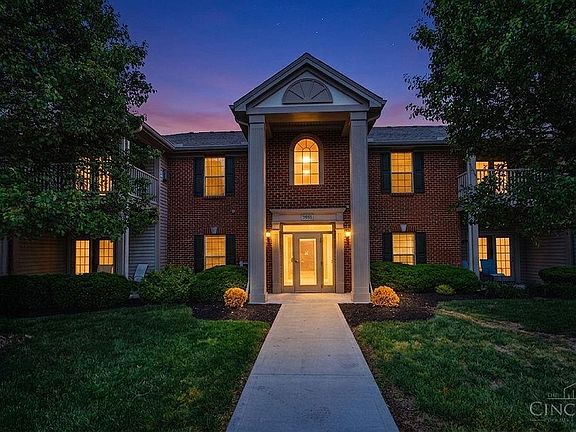 4th image of 7991 Pinnacle Point Dr APT 101