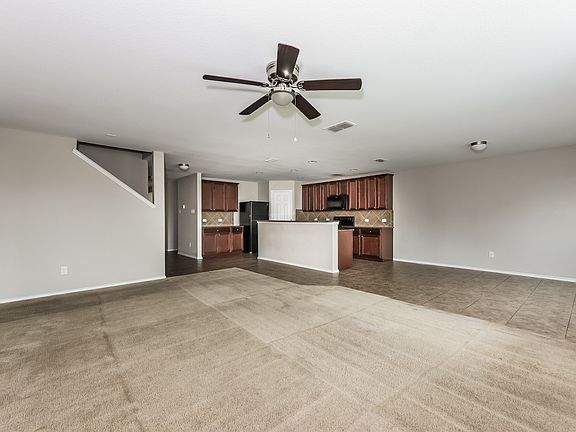 4th image of 1012 Rio Frio Dr