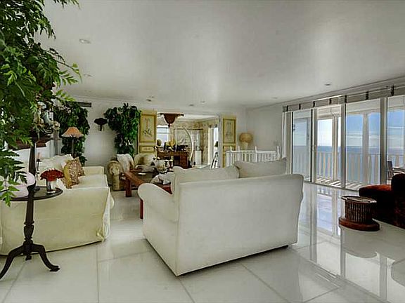 Stunning Penthouse in Key Biscayne