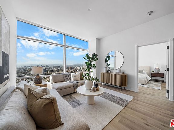 2nd image of 900 W Olympic Blvd Unit 27D
