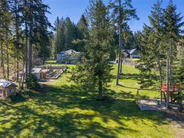 511 Fourneau Way, Nanaimo, BC V9P 2J7