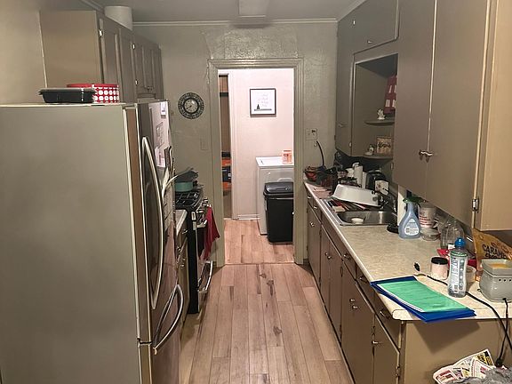5th image of 1602 E 24th St