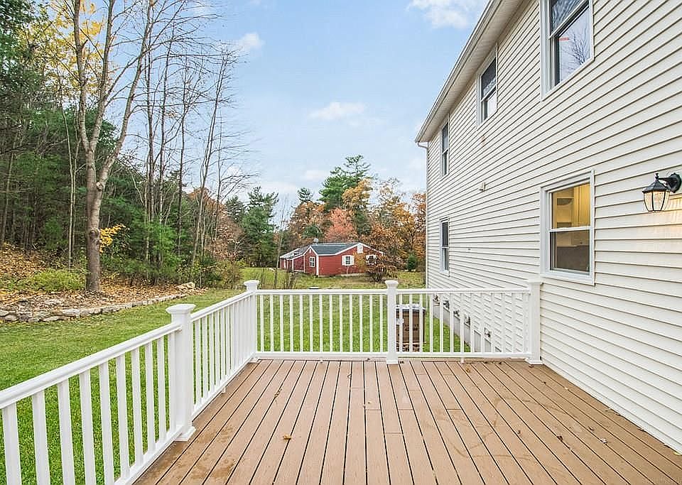 2nd image of 38 Riverhurst Rd