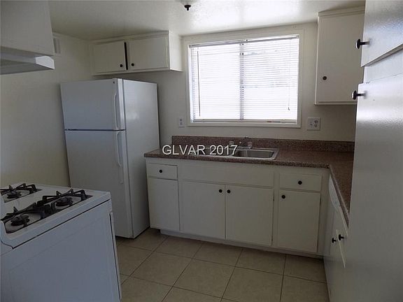 4th image of 3572 Florrie Ave